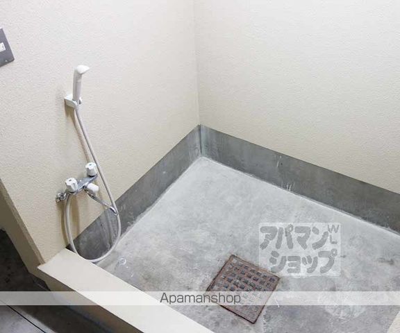 シュシュパルク六条院の玄関写真