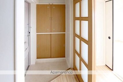 ビレッジハウス春日Ⅱ２号棟[2LDK/53.08m2]の玄関