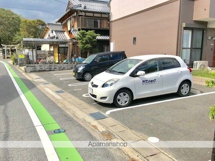 Ｂｅｌｌｅｄｅｍｅｕｒｅ石塚[2LDK/59.62m2]の駐車場2