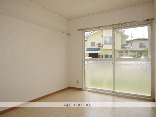 フレグランスモア綱島S棟の内装写真