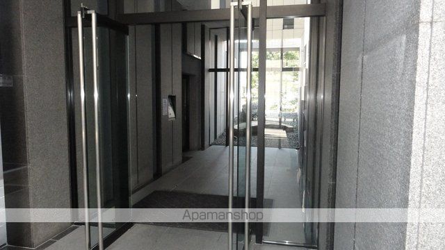 井清壽マンションの玄関写真