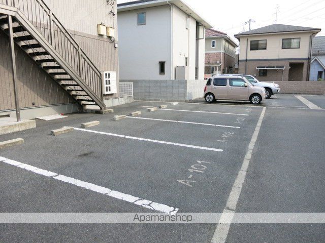 フォーシーズンズ 春の外観写真