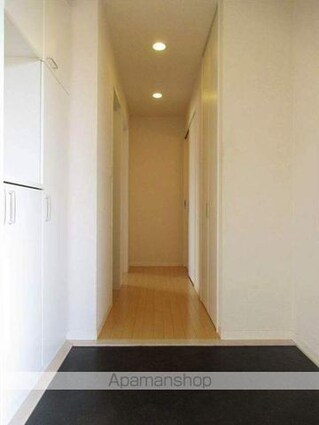 テラス新中通[2LDK/56.5m2]の玄関