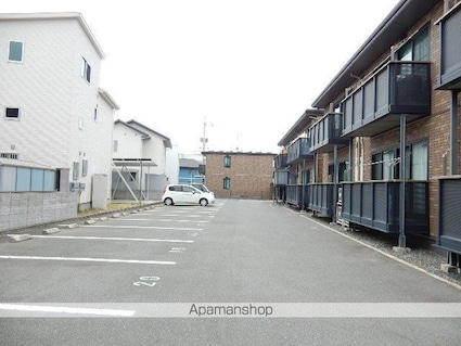 岡山県岡山市北区門前[2LDK/49.85m2]の駐車場