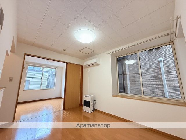 アーバン・ハウスIの内装写真