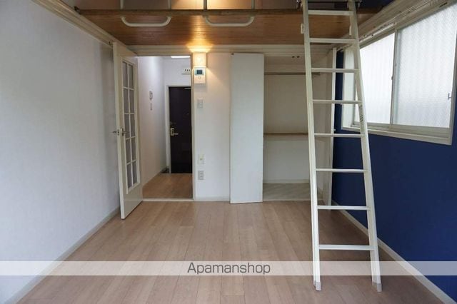 アメニティ寝屋川の内装写真