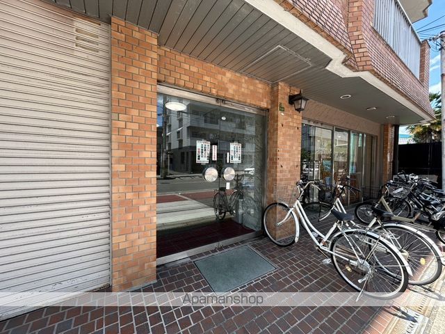 シャンボール淀川の玄関写真
