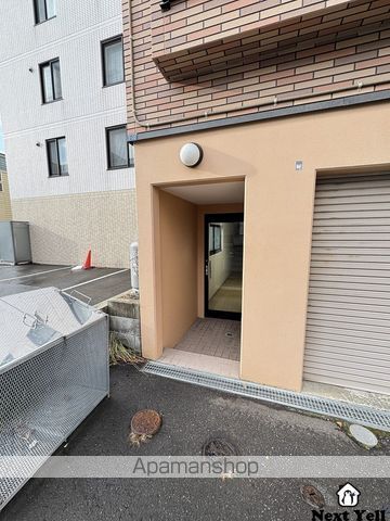 エステート乃木坂の玄関写真