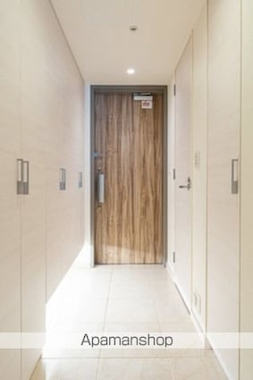 パークアクシス御成門[1LDK/56.05m2]の玄関