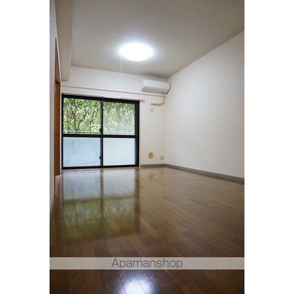 ガーデンクレス[2LDK/67.27m2]のリビング・居間2