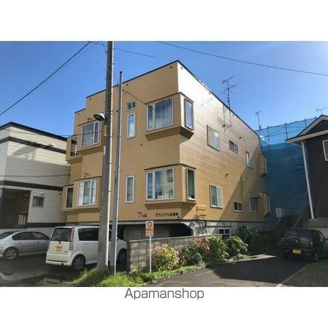 グランプリ水車町の玄関写真