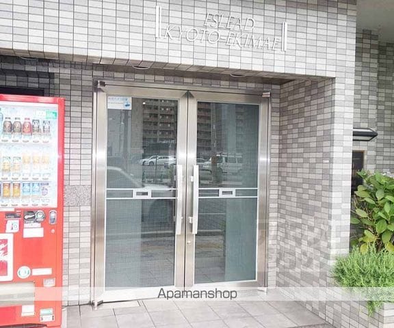 エスリード京都駅前の玄関写真