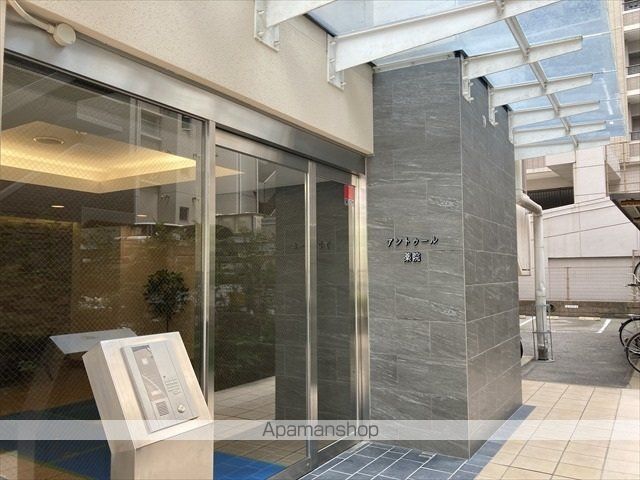 アントゥール薬院の玄関写真