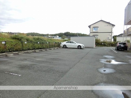 パレ・ミレニアム[1K/31.62m2]の駐車場