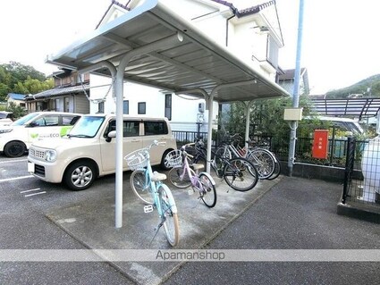 プレミールふかわ[2LDK/62m2]の共用部1