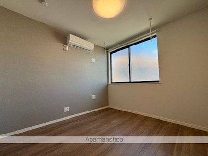 ＡＫｒｙｓｔａｌ[1K/18.82m2]のリビング・居間