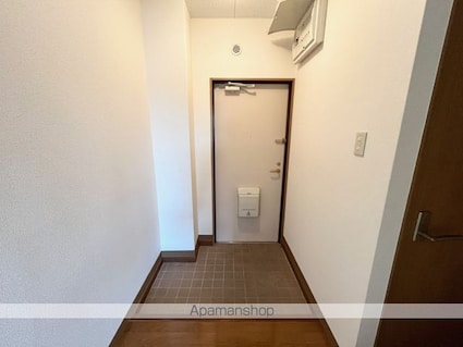 松ぼっくり[2LDK/77.64m2]の玄関