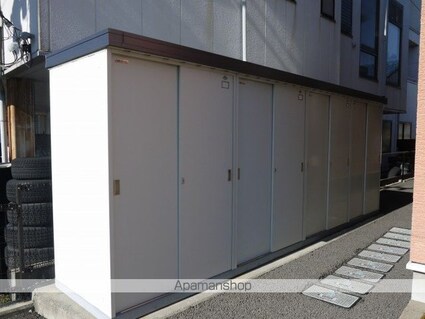 長野県岡谷市赤羽１丁目[1LDK/51.13m2]の共用部2