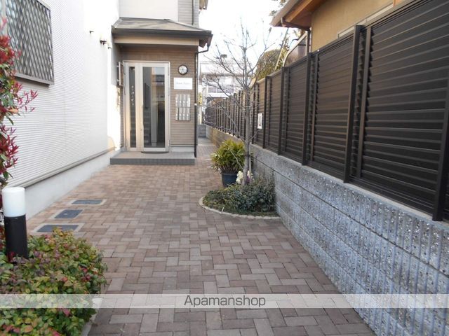 メゾンピエレの玄関写真