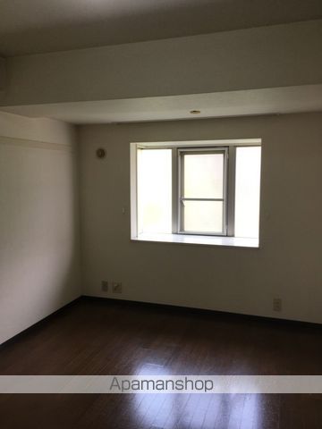白鷹松下町マンションの内装写真