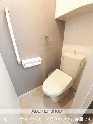 モダンハウスＢ[1LDK/50.01m2]のトイレ