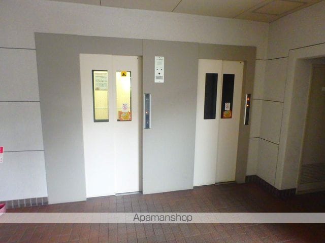 くずはセンチュリータウン1番館の玄関写真