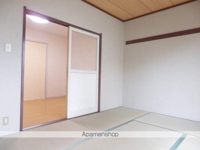 ロイヤルハイツD棟の内装写真