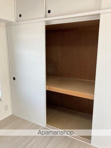スカイクレスト与板Iの内装写真