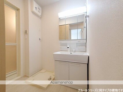 福島県福島市岡部字大下[1LDK/50.96m2]の洗面所