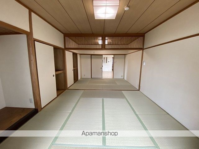 ノアーズアーク緑橋の内装写真