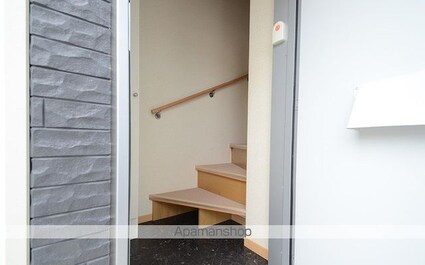 香川県坂出市久米町１丁目[1K/23.61m2]の玄関