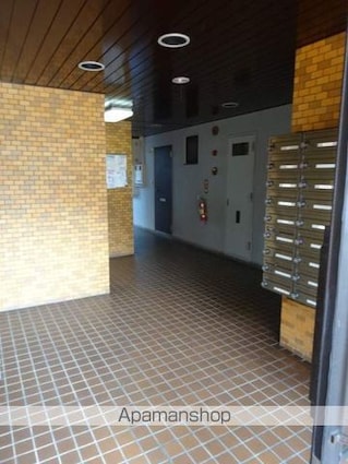 ＯＳプリンスハイツ白壁北[2LDK/58.32m2]の共用部1