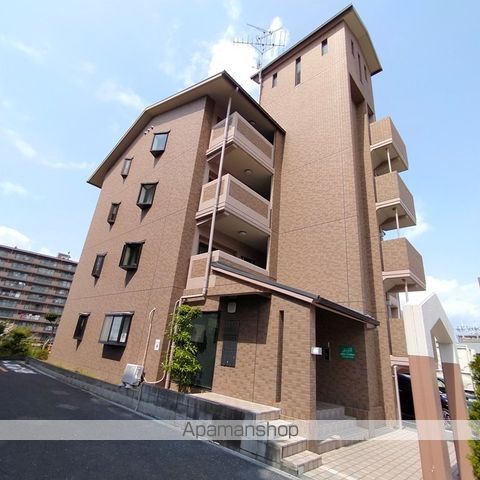 ヨコヤママンション1号館の外観写真