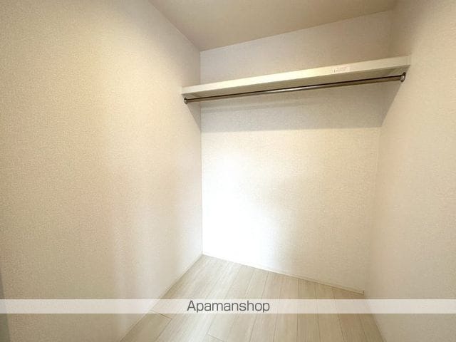 コンフォーレ A棟の内装写真