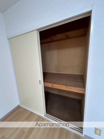 ドルフ鶴巻NO.16の内装写真