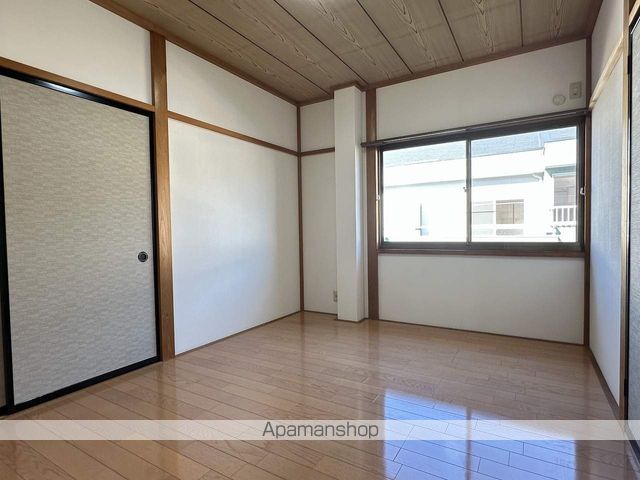 URARAIIの内装写真