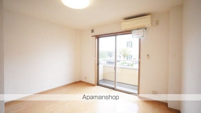 ウイングの内装写真