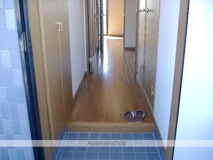 マンションシルクスクエアⅡ[3DK/56.76m2]の玄関