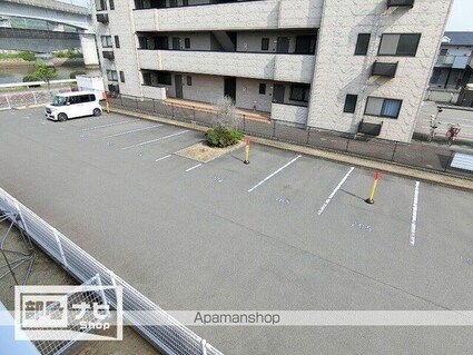 フォブールたかぎ[3DK/57.75m2]の駐車場2