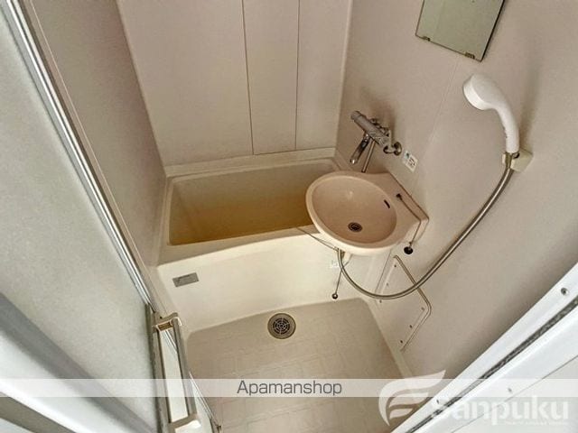 ハイエスト立花の内装写真