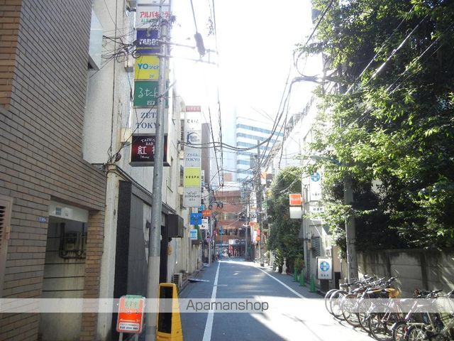 コンフォリア新宿御苑Iの周辺写真