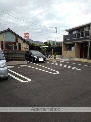 ラピス　コート[2LDK/49.6m2]の駐車場