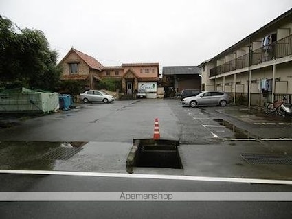 ウメノマンション[1K/31.5m2]の駐車場1