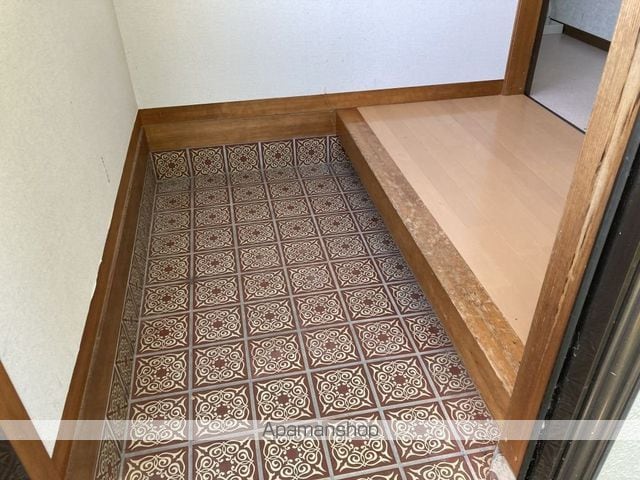 事務所兼一戸建の内装写真