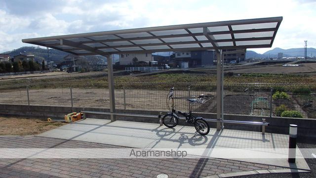 沢井手フラッツの外観写真