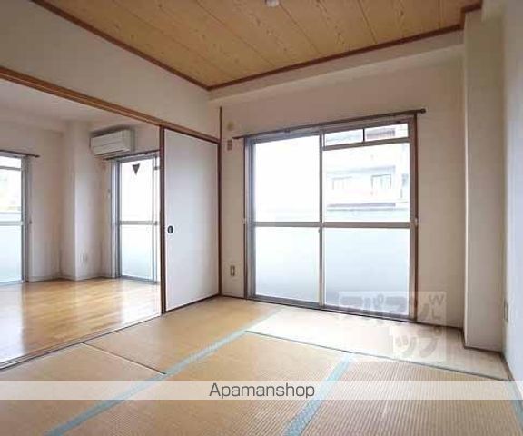 プリムローズ嵯峨の内装写真
