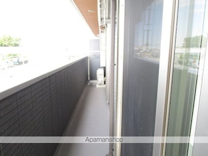 ＤーＲａｆｆｉｎｅ[2LDK/54.52m2]のバルコニー