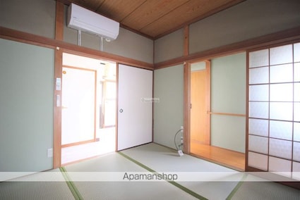 神村町　石岡貸家[4K/82.5m2]の内装5