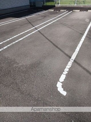 アルバＡ[2LDK/57.64m2]の駐車場