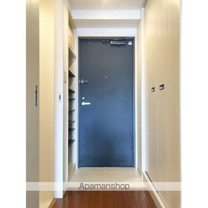 メゾンやわらぎ[1R/24.42m2]の玄関